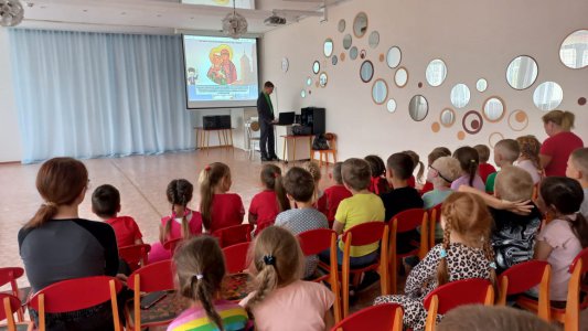 «Семья — главный источник счастья и поддержки, главная опора в жизни и составляющая любого успеха»